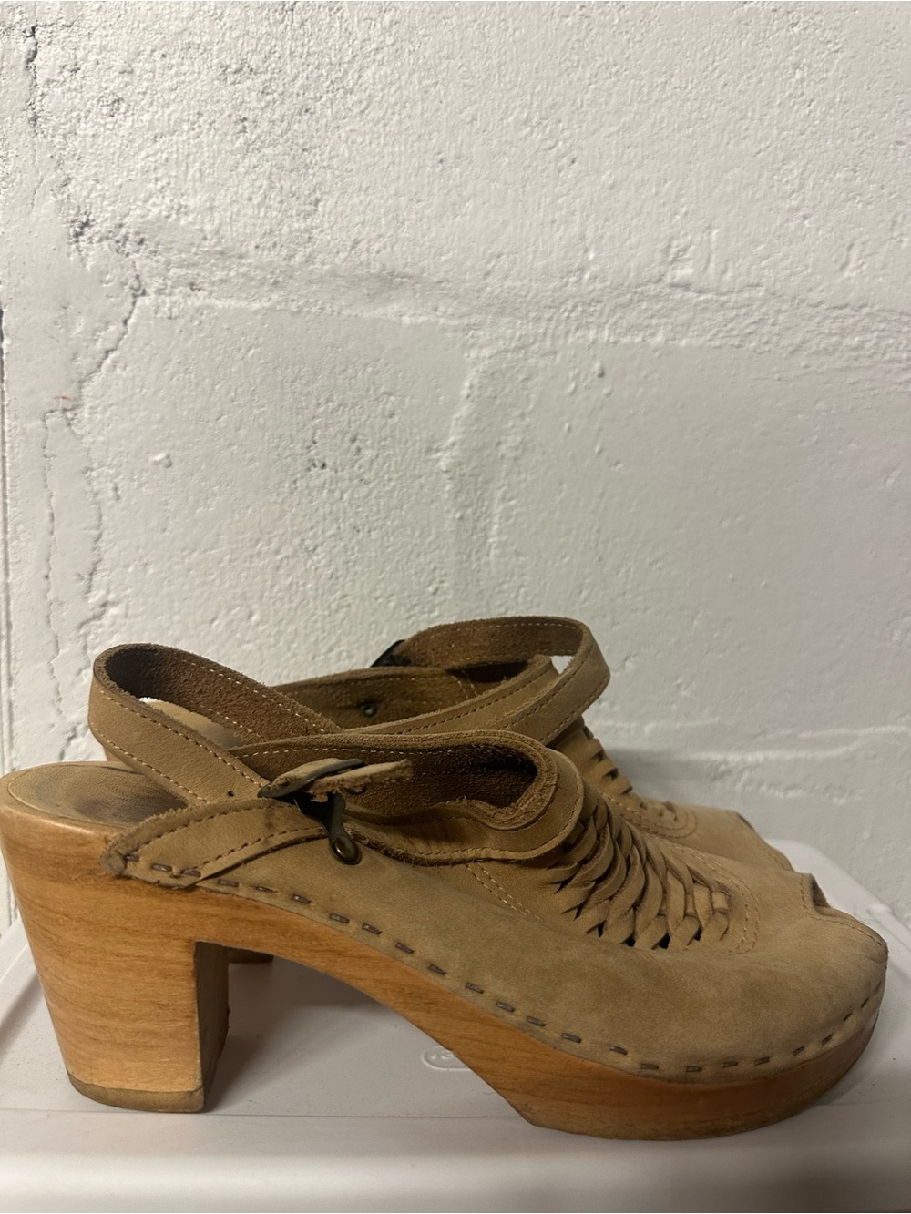 No. 6 Tan Leather Slingback Clogs with Wooden Heel